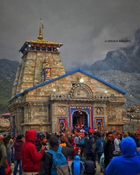 Kedarnath - Sonprayag - Guptkashi (18 km trek / 35 km drive)